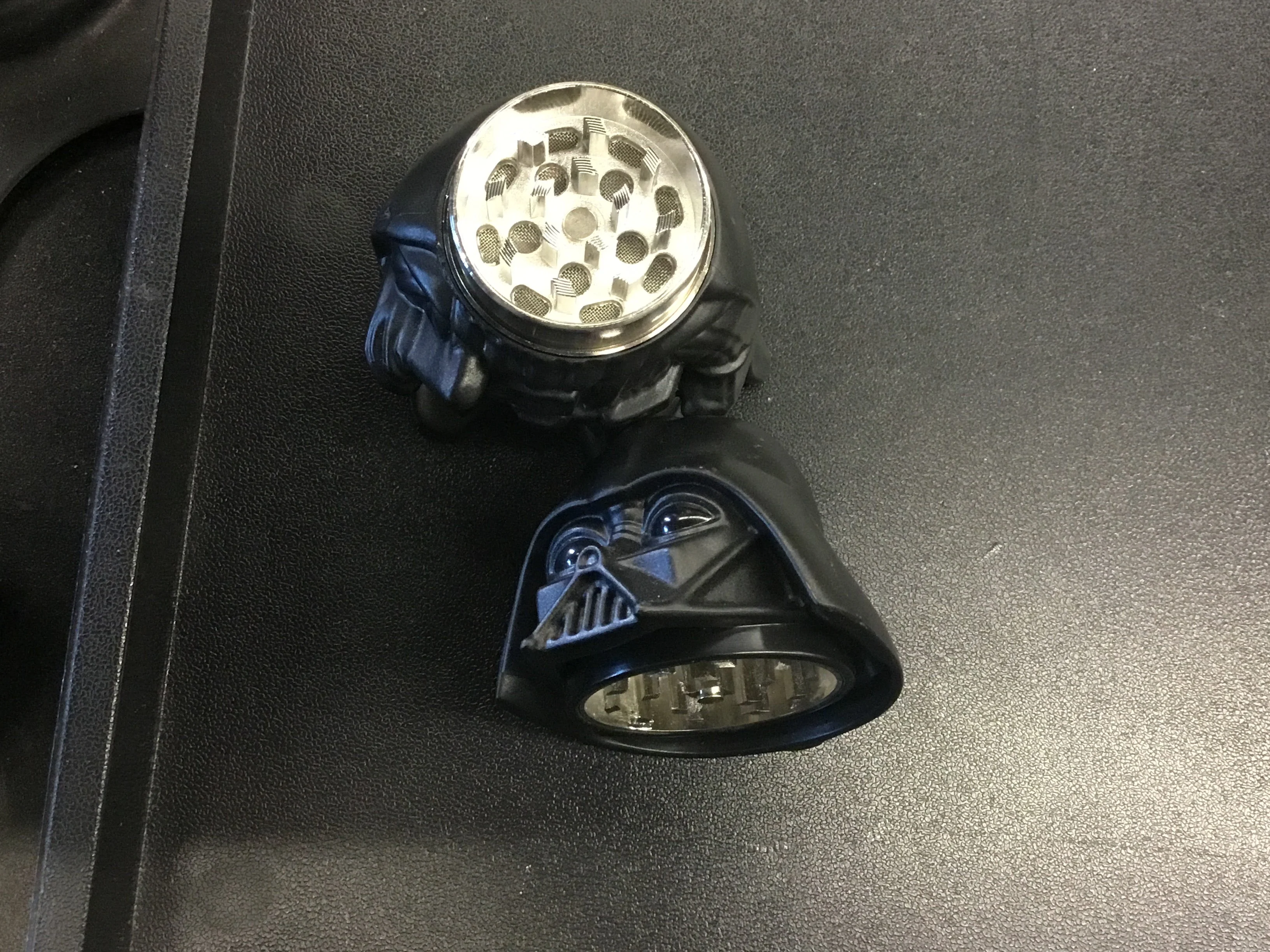 Darth Vader Grinder - Image 4