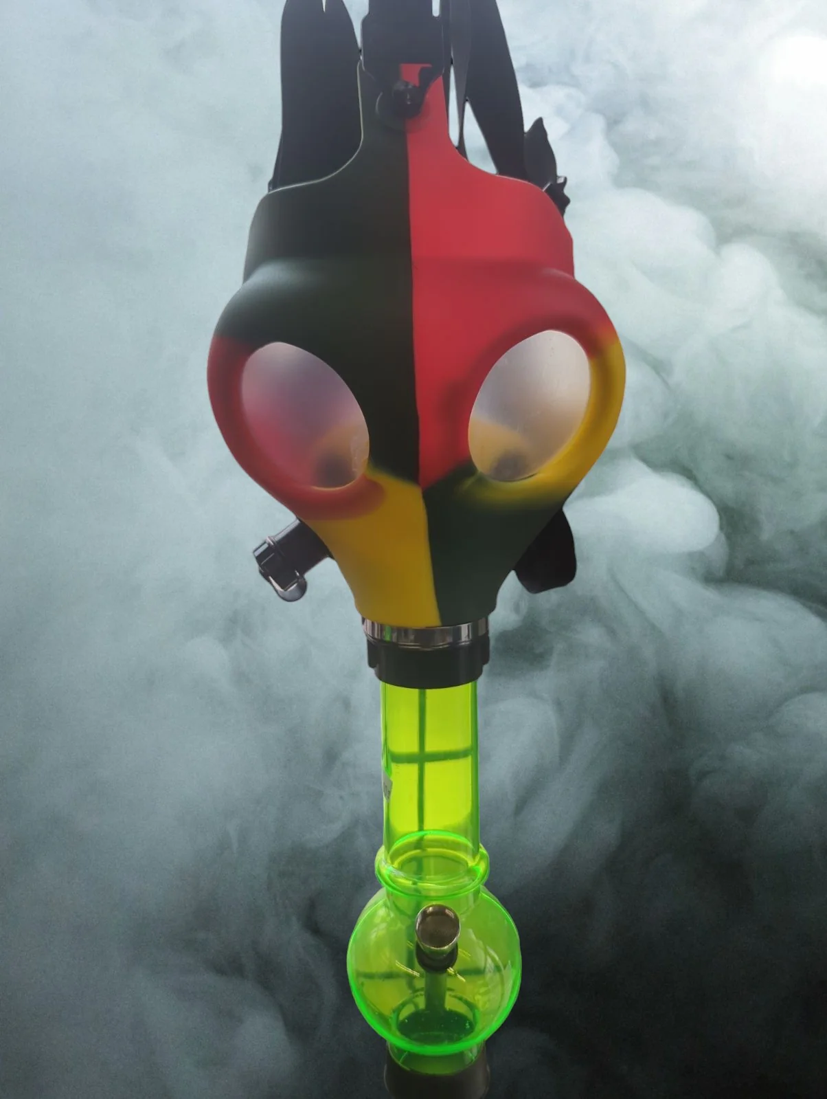 Gas Mask Water Pipe - Image 3