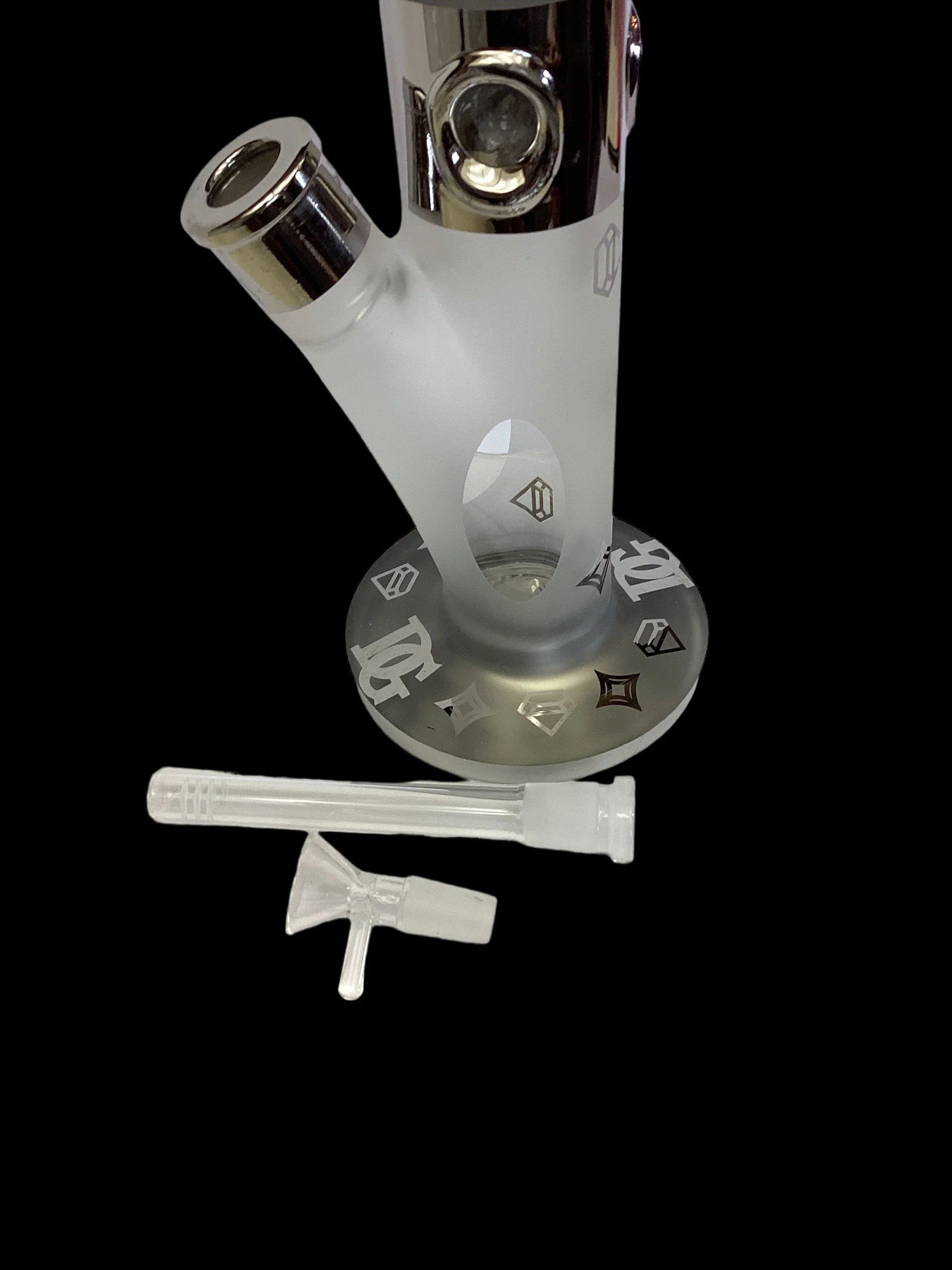 Silver Metallic Designer “DG” Bong 14mm - Image 3